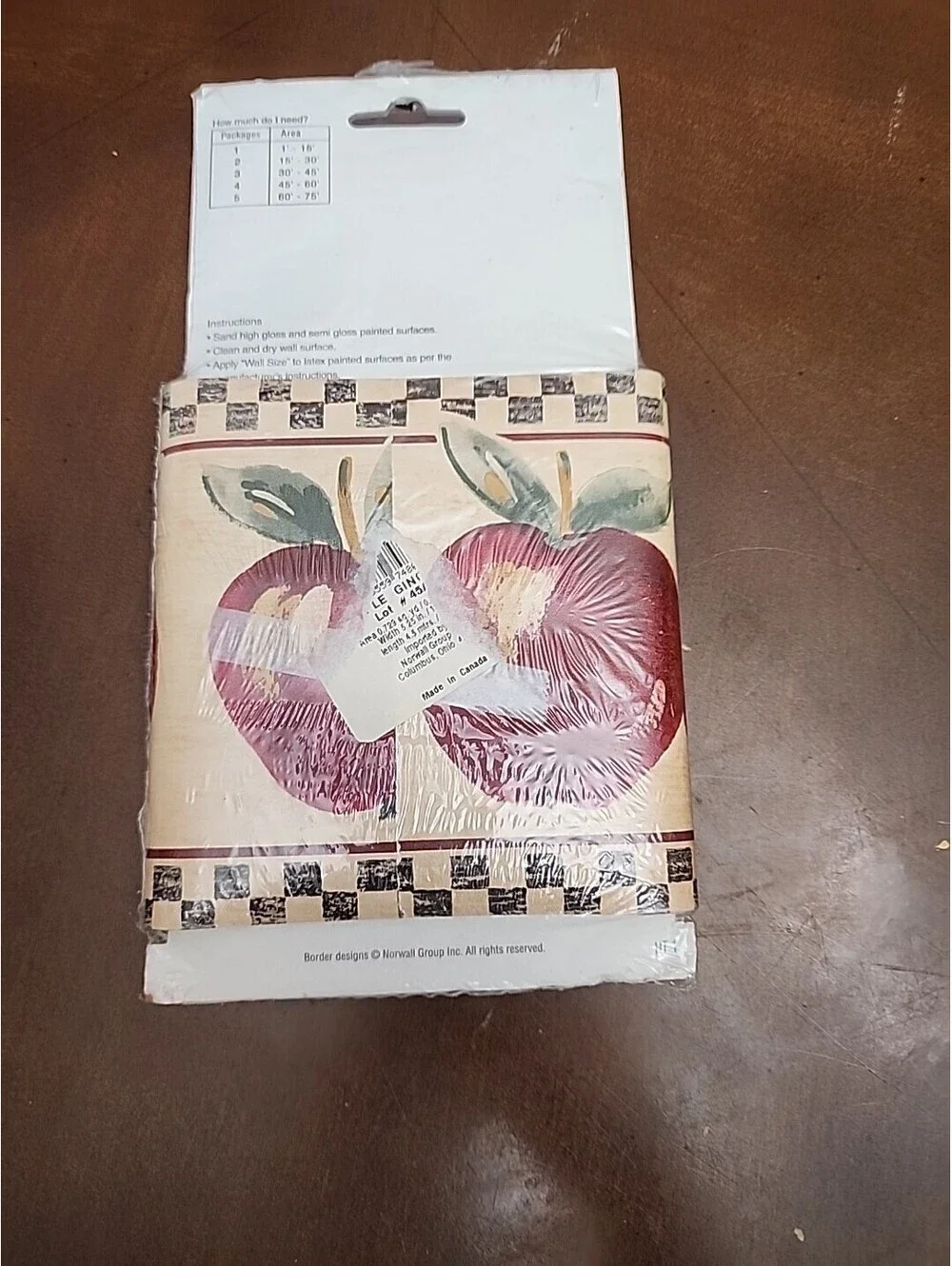 NEW Home Trends WALLPAPER BORDER Apple Gingham 5.25